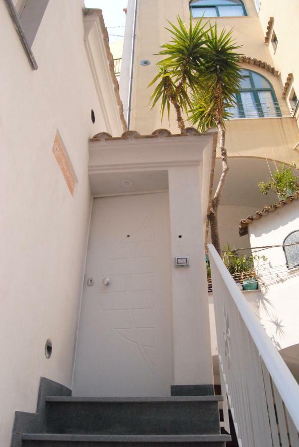 شقة Scirocco - Amazing Flat With Terrace In The Center أمالفي المظهر الخارجي الصورة